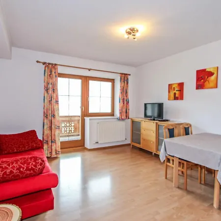 Huber.8 Apartment *